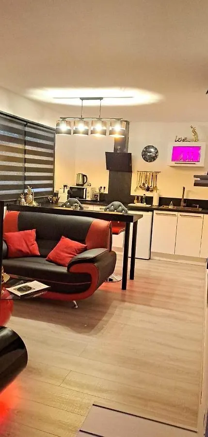 L'Aurore Suite De Charme, Clim Jacuzzi, Sauna, Piscine Chauffee Cuisine... Carpentras